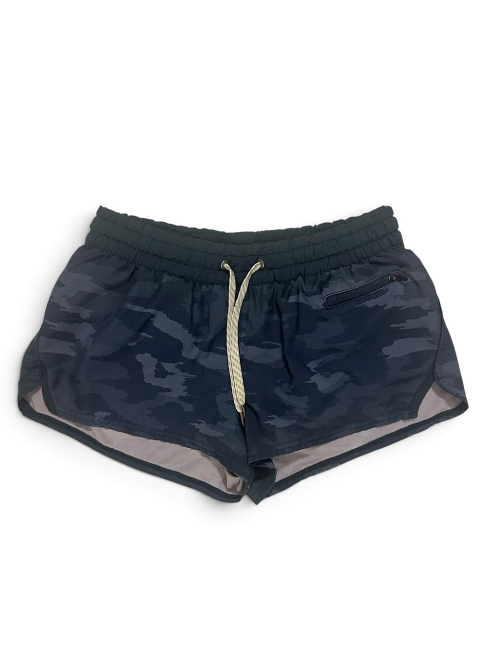 Vuori Clementine Short 2” Navy Camo Small